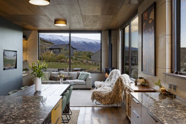 Photo of property in 335a Luggate-cromwell Road, Lowburn, Cromwell, 9384