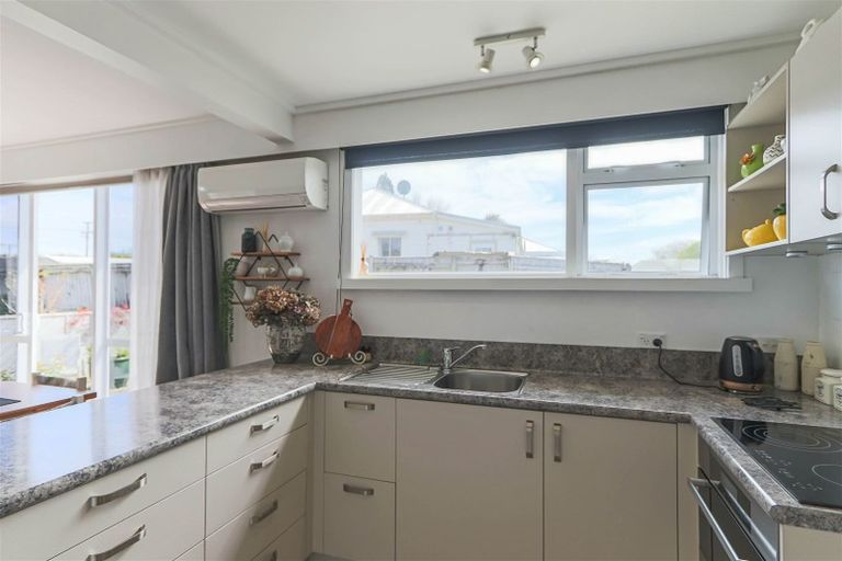 Photo of property in 33c Maire Street, Inglewood, 4330