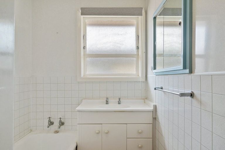 Photo of property in 25 Burn Street, Levin, 5510