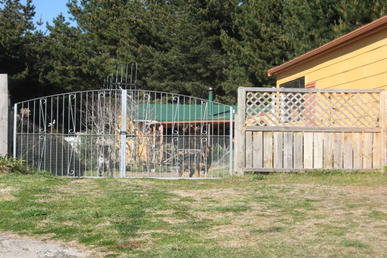 Photo of property in 52 Himatangi Street, Himatangi Beach, Foxton, 4891