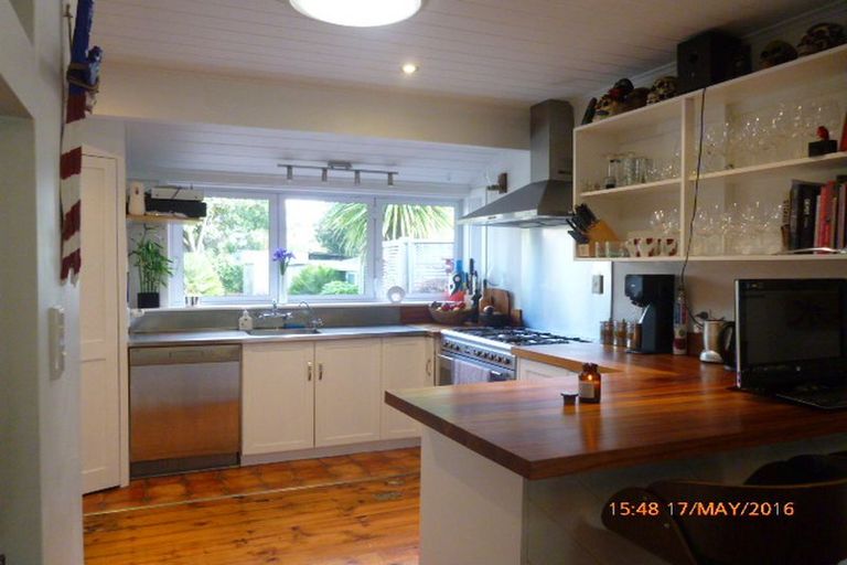 Photo of property in 256 Papamoa Beach Road, Papamoa Beach, Papamoa, 3118