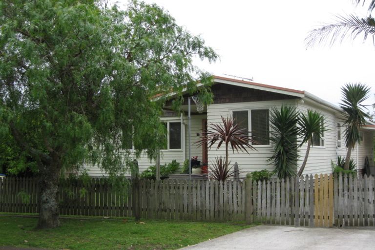 Photo of property in 8 The Circle, Manly, Whangaparaoa, 0930