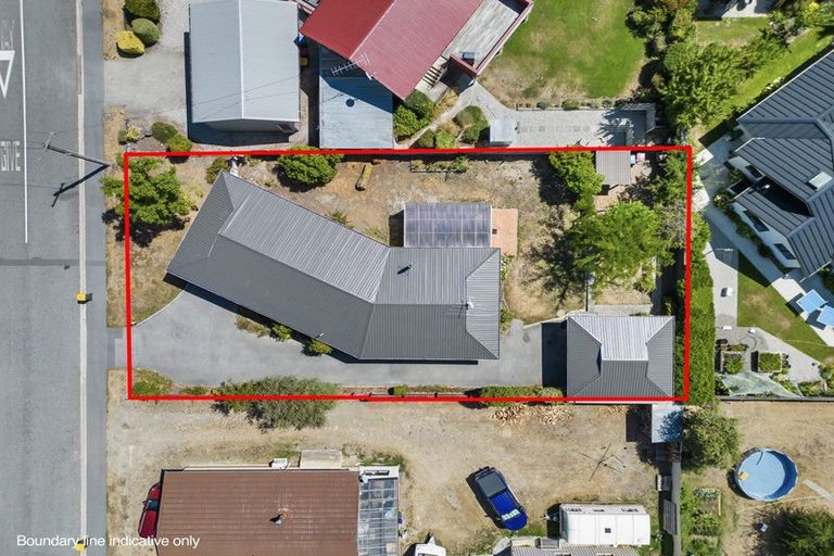 Photo of property in 11 Syndic Street, Cromwell, 9310