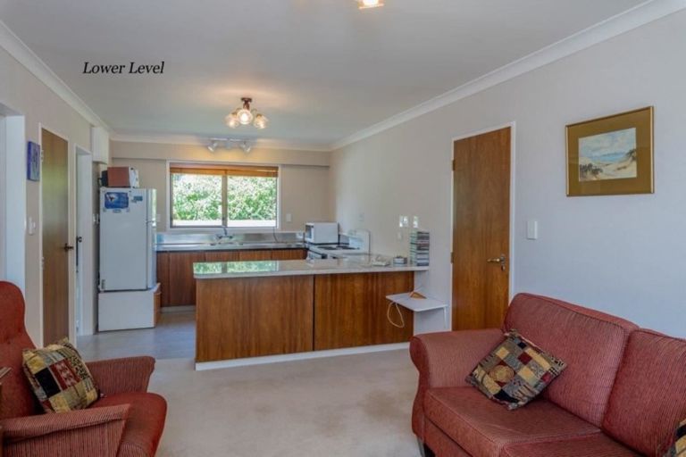 Photo of property in 6 River Glade, Waikanae, 5036
