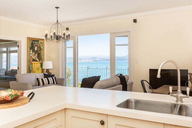 Photo of property in 30 Seapoint Road, Bluff Hill, Napier, 4110