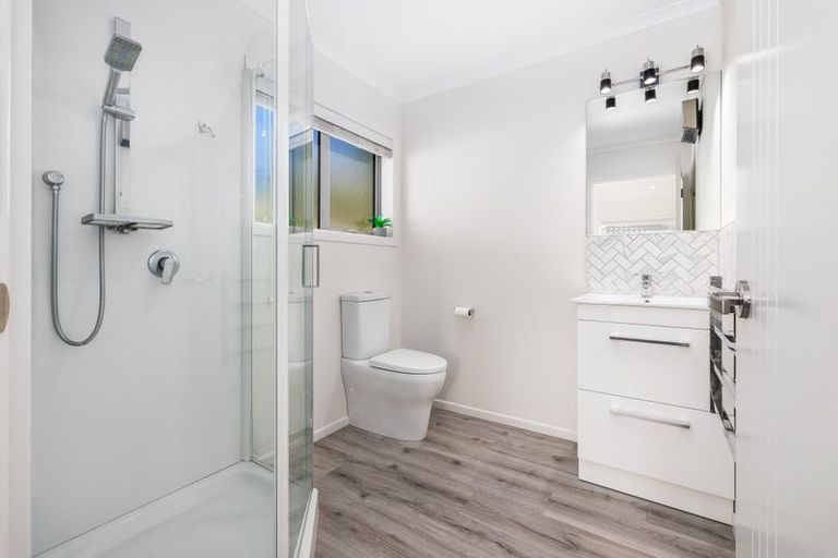 Photo of property in 52a Mako Mako Road, Levin, 5510