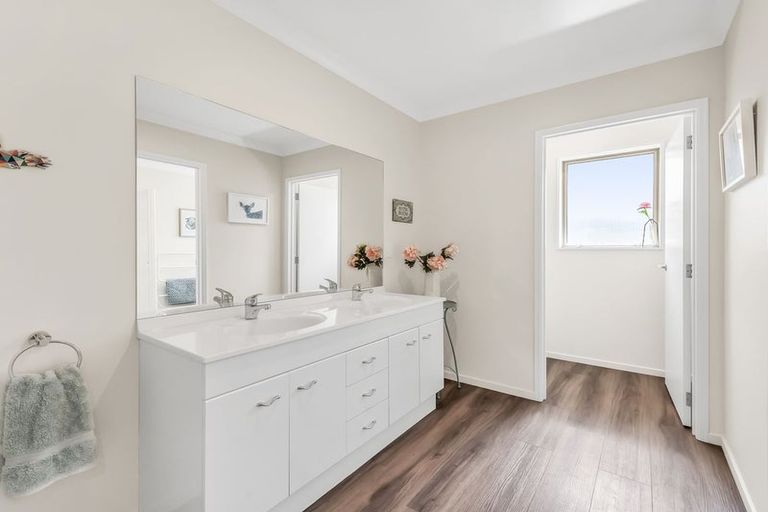 Photo of property in 18 Glenwood Drive, Prebbleton, 7604