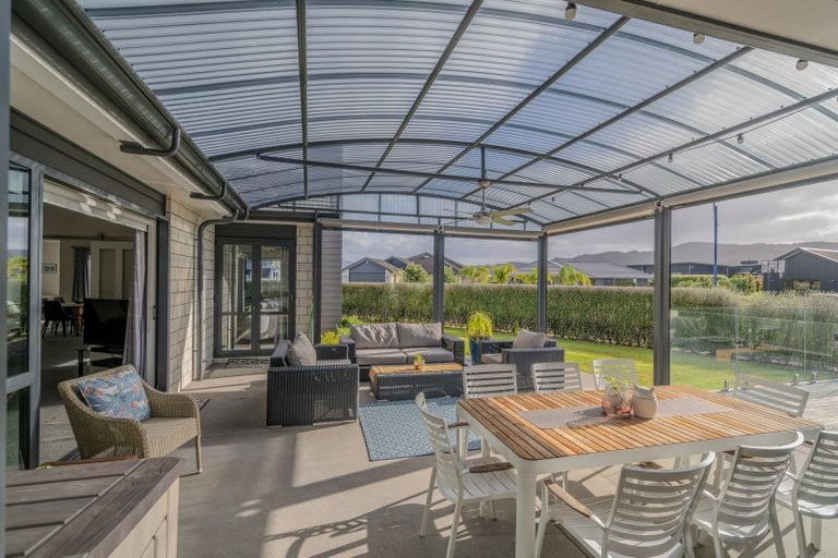 Photo of property in 3 Roseberry Place, Whitianga, 3510