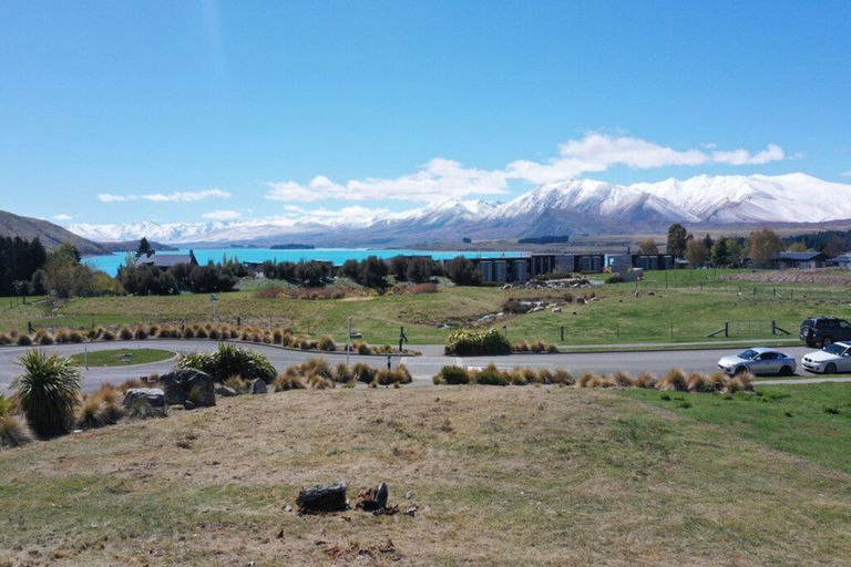 Photo of property in 35 D'archiac Drive, Lake Tekapo, 7999
