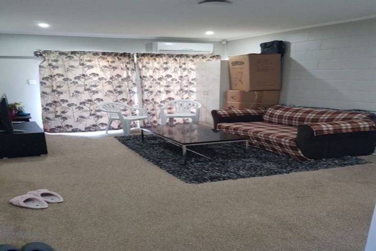 Photo of property in 2/171 Shirley Road, Papatoetoe, Auckland, 2025