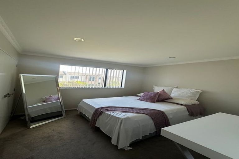 Photo of property in 8a Hallberry Road, Mangere East, Auckland, 2024