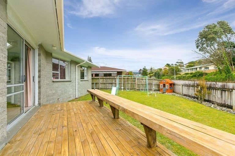 Photo of property in 11 Warkworth Grove, Bell Block, New Plymouth, 4312