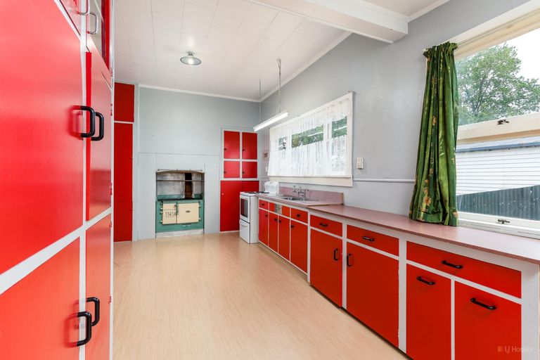 Photo of property in 16 Dobson Street, Waimate, 7924