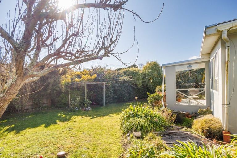 Photo of property in 12 Beach Street, Tangimoana, 4822