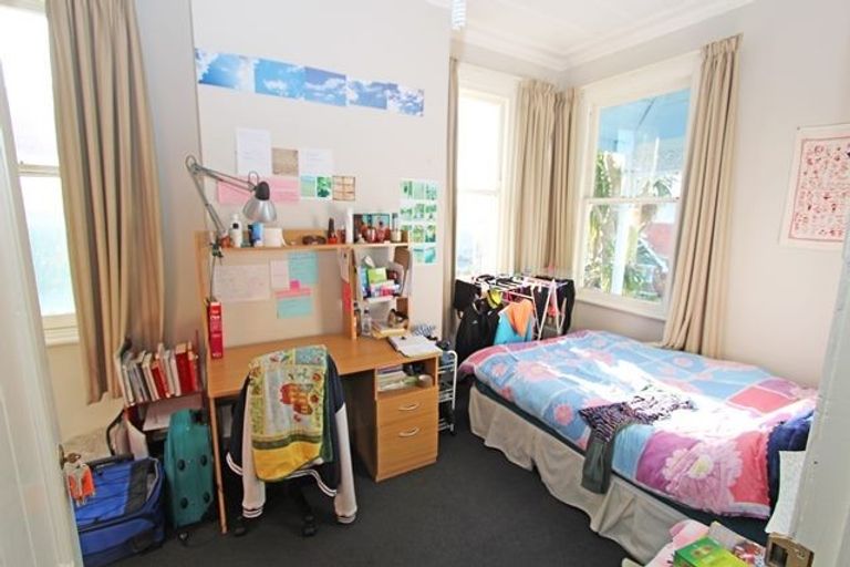 Photo of property in 44 Heriot Row, Dunedin Central, Dunedin, 9016