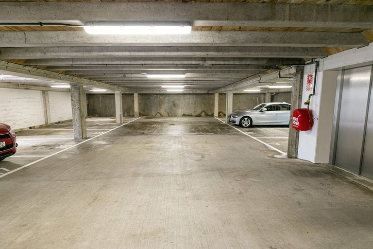 Photo of property in The Capital, 12/370 Oriental Parade, Oriental Bay, Wellington, 6011