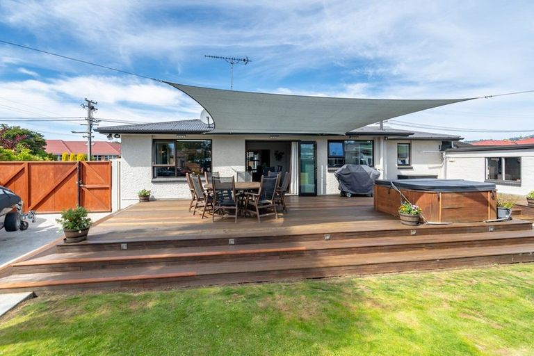 Photo of property in 24 Inglis Street, Mosgiel, 9024