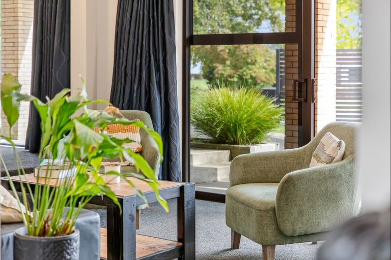 Photo of property in 262 Shakespeare Street, Leamington, Cambridge, 3432