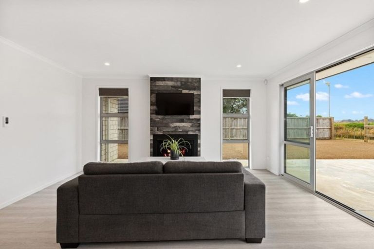 Photo of property in 17 Awanui Avenue, Te Kauwhata, 3710