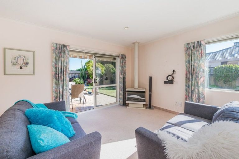 Photo of property in 28 Beach Haven Place, Paraparaumu Beach, Paraparaumu, 5032