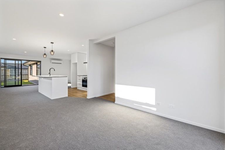 Photo of property in 38 Crossley Avenue, Woodend, 7610