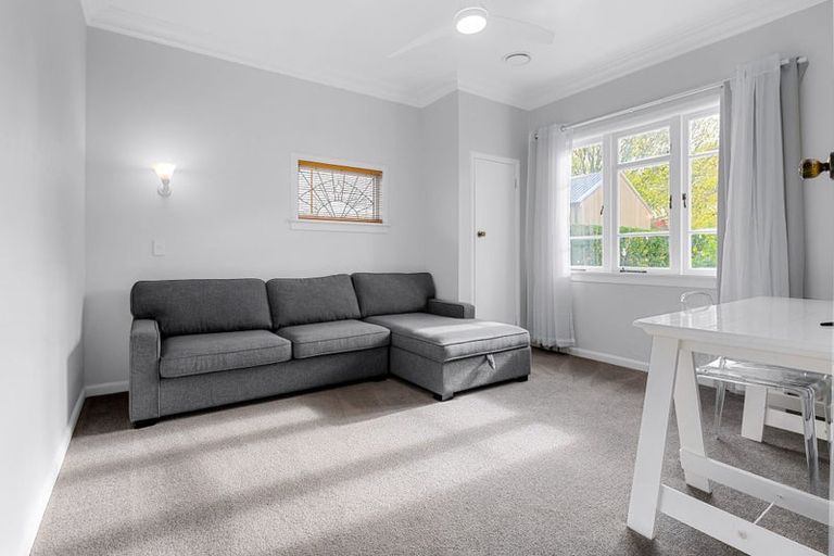 Photo of property in 6 Strowan Avenue, Fairfield, Hamilton, 3214