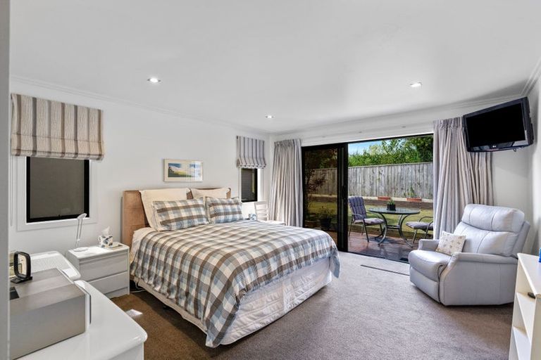 Photo of property in 7 Ruru Place, Levin, 5510