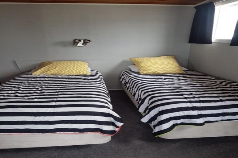 Photo of property in 7 Messenger Terrace, Oakura, 4314