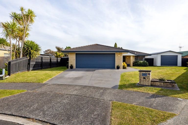 Photo of property in 13 Bellona Place, Flagstaff, Hamilton, 3210