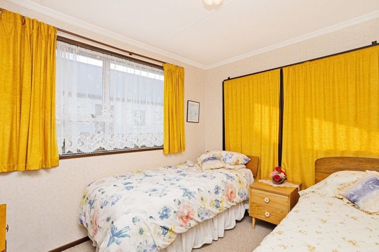 Photo of property in 11 Gretna Street, Heidelberg, Invercargill, 9812