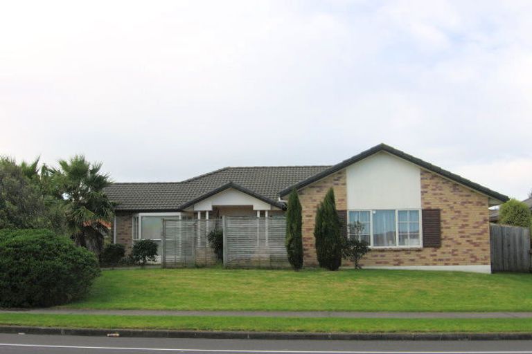 Photo of property in 100 Kilkenny Drive, Dannemora, Auckland, 2016