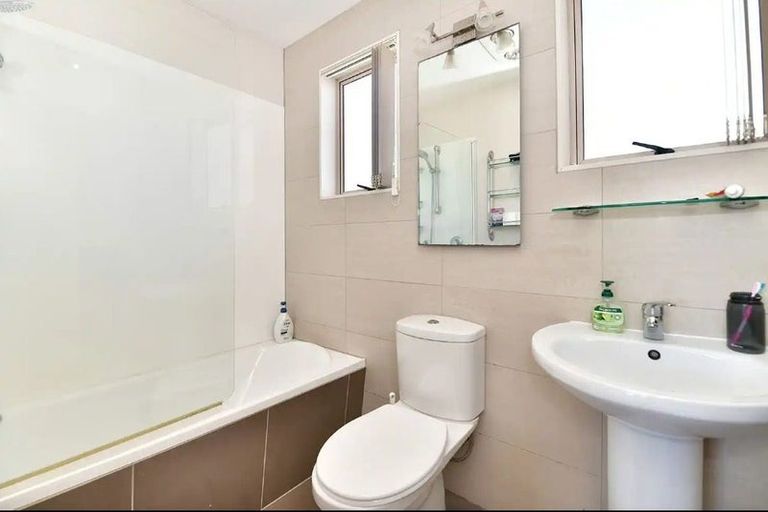 Photo of property in 37 Te Pua School Road, Helensville, 0875
