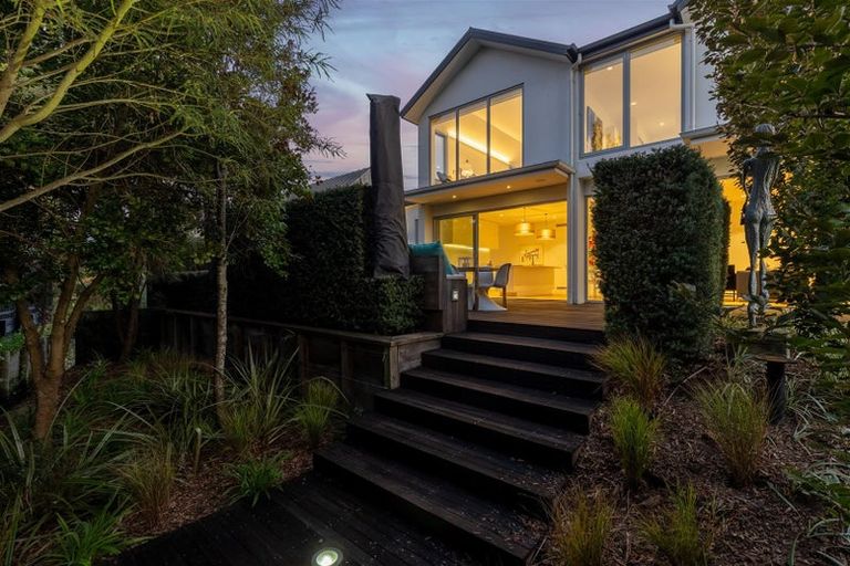 Photo of property in 7 Nightingale Place, Papanui, Christchurch, 8053