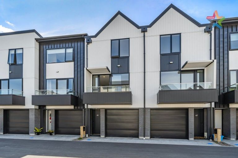 Photo of property in 45 John Street, Stokes Valley, Lower Hutt, 5019