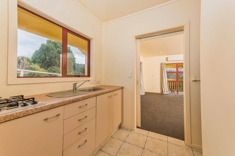 Photo of property in 772 West Coast Road, Oratia, Auckland, 0604
