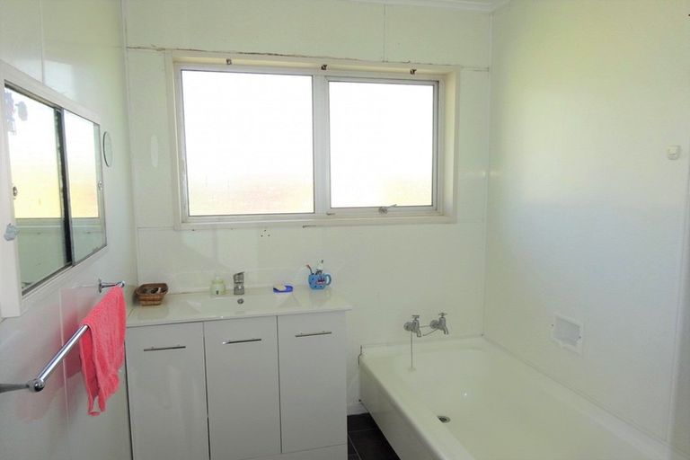 Photo of property in 54 Futter Street, Foxton, 4814