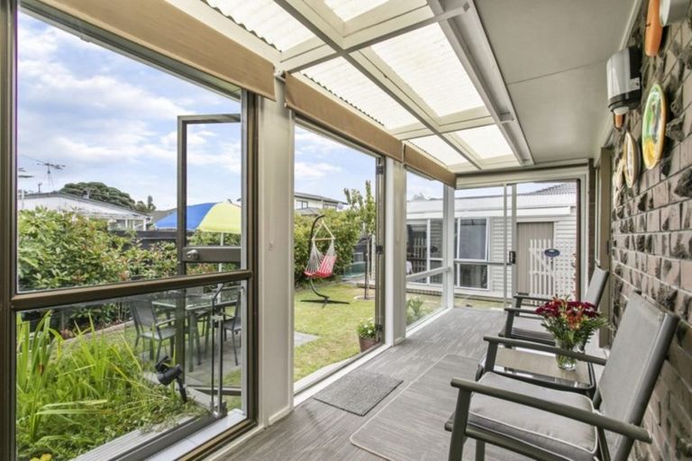 Photo of property in 42b Edward Avenue, Orewa, 0931