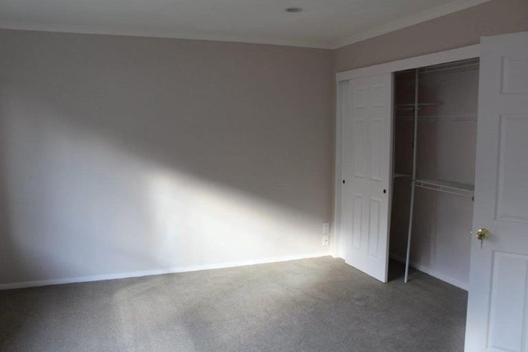 Photo of property in 2/21 Glanworth Place, Dannemora, Auckland, 2016