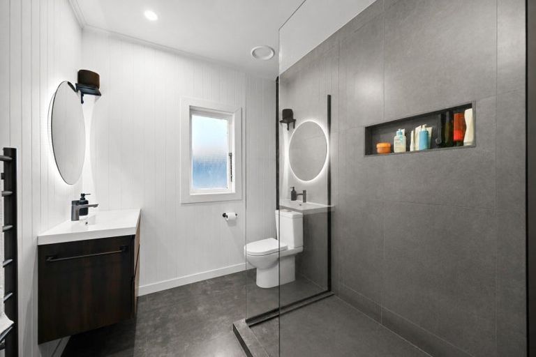 Photo of property in 12 Tui Avenue, Forest Lake, Hamilton, 3200