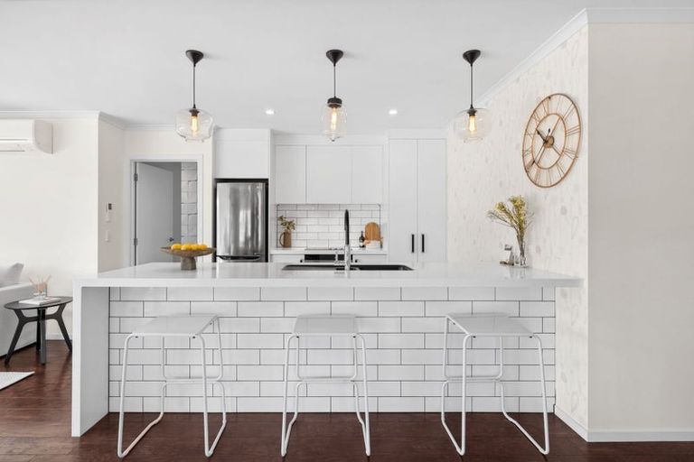 Photo of property in 6 Avalanche Place, Wanaka, 9305