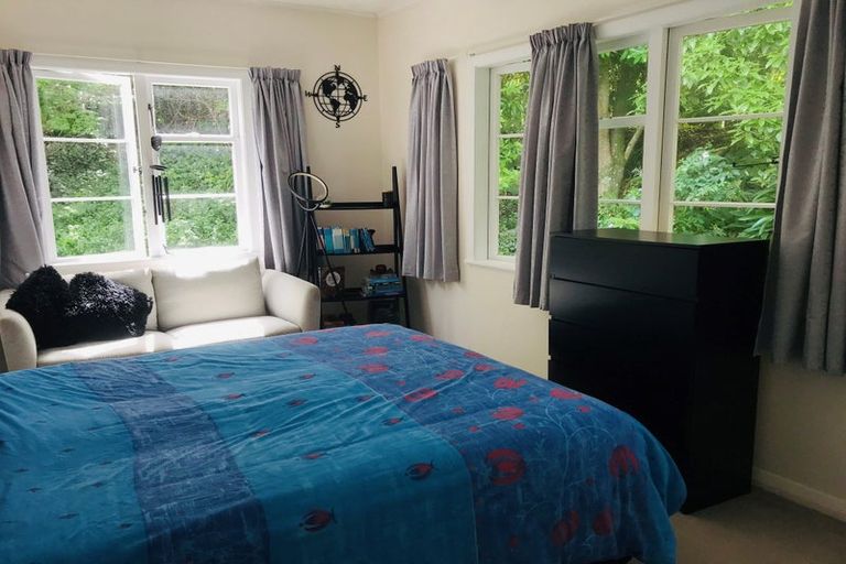 Photo of property in 74 Sunshine Avenue, Karori, Wellington, 6012