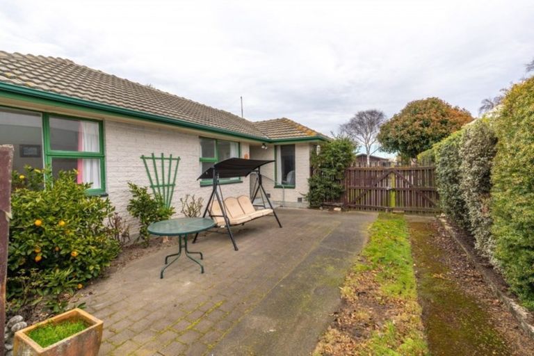 Photo of property in 30 Cottonwood Street, Parklands, Christchurch, 8083