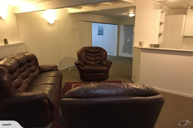 Photo of property in 19 Wilding Avenue, Northcote Point, Auckland, 0627