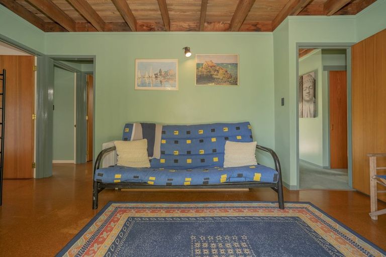 Photo of property in 35 Whiritoa Beach Road, Whiritoa, Whangamata, 3691