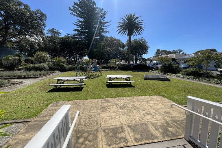 Photo of property in 212 Lake Road, Northcote, Auckland, 0627