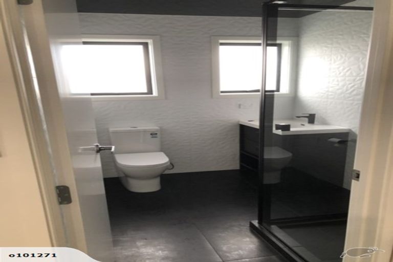 Photo of property in 3/4 Karaka Street, New Lynn, Auckland, 0600