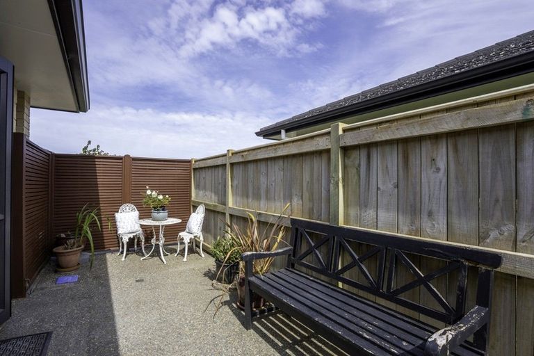 Photo of property in 8 Ian Peter Way, Otaki, 5512