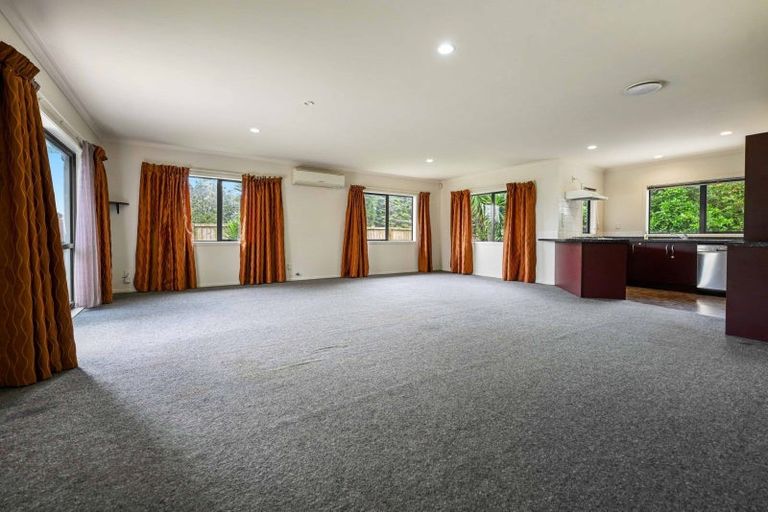 Photo of property in 14 Corsair Place, Melville, Hamilton, 3206