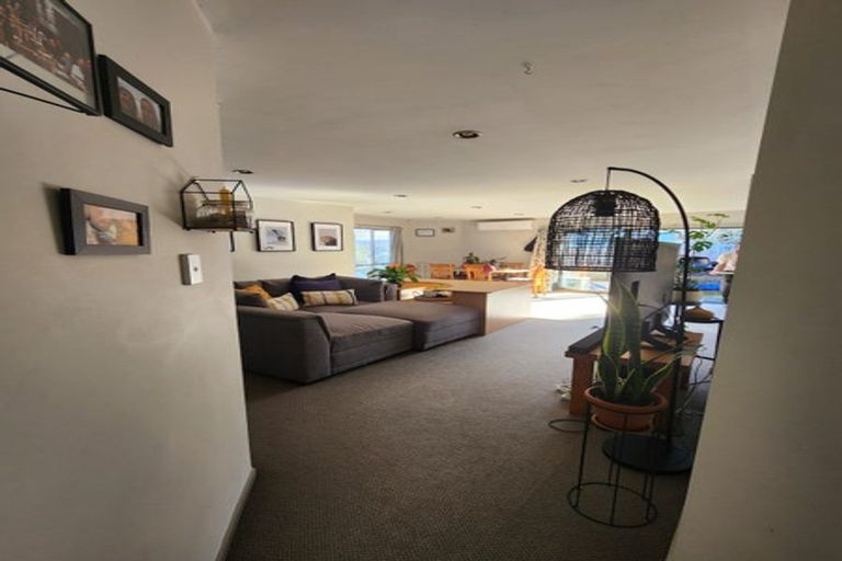 Photo of property in 17b Scotstoun Place, Glen Eden, Auckland, 0602