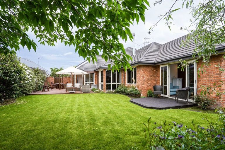 Photo of property in 21 Goodwood Close, Rangiora, 7400